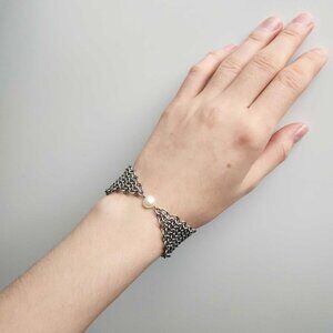 Dainty classic medieval silver chainmail bracelet with a real pearl